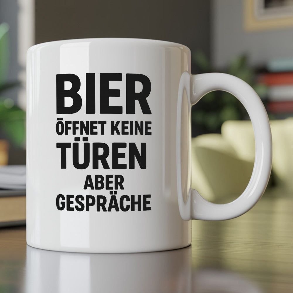 Tasse Bier ERÖffnet Gespräche Weiß