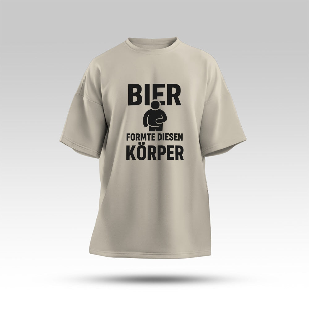 GEFORMTER KÖRPER - Oversize T-Shirt